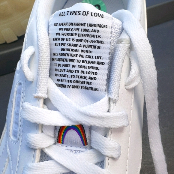 PRIDE Reebok Classics - Picture 3 of 4